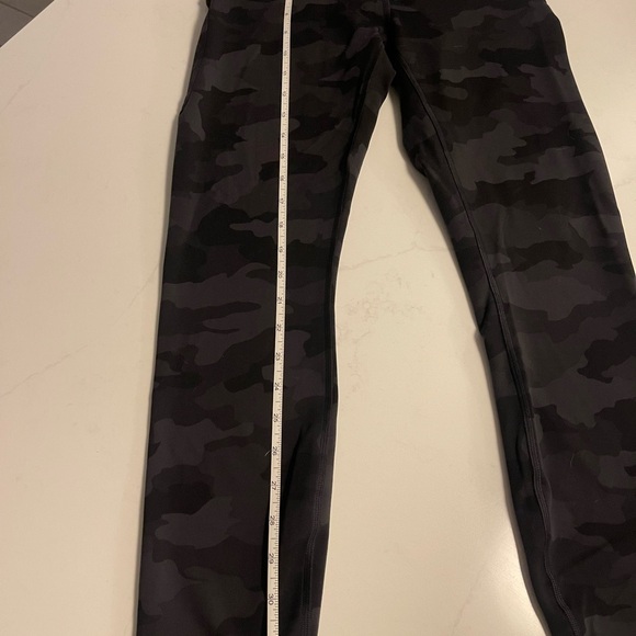 Lululemon Camouflage Leggings Size:6 unsure of style - Picture 8 of 13